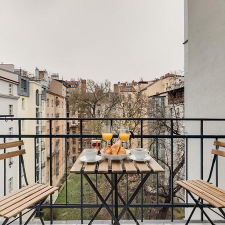 Jt'S Apartments Spanelska Str. 프라하 외부 사진