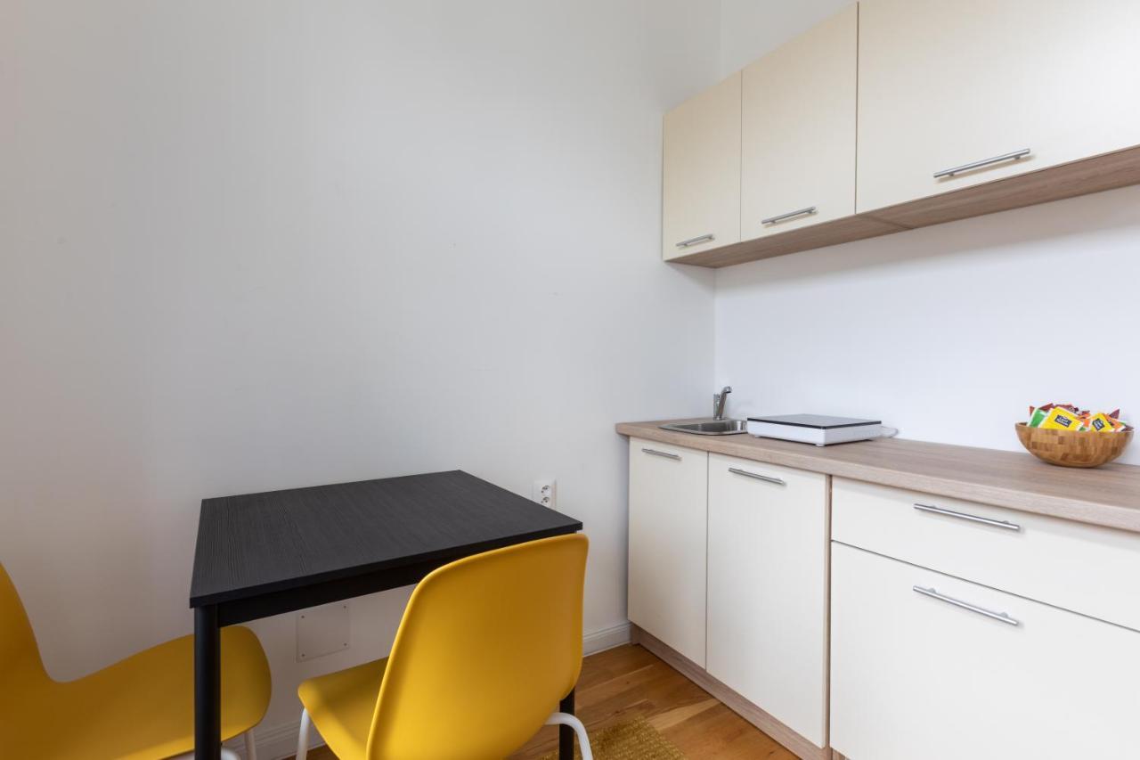 Jt'S Apartments Spanelska Str. 프라하 외부 사진